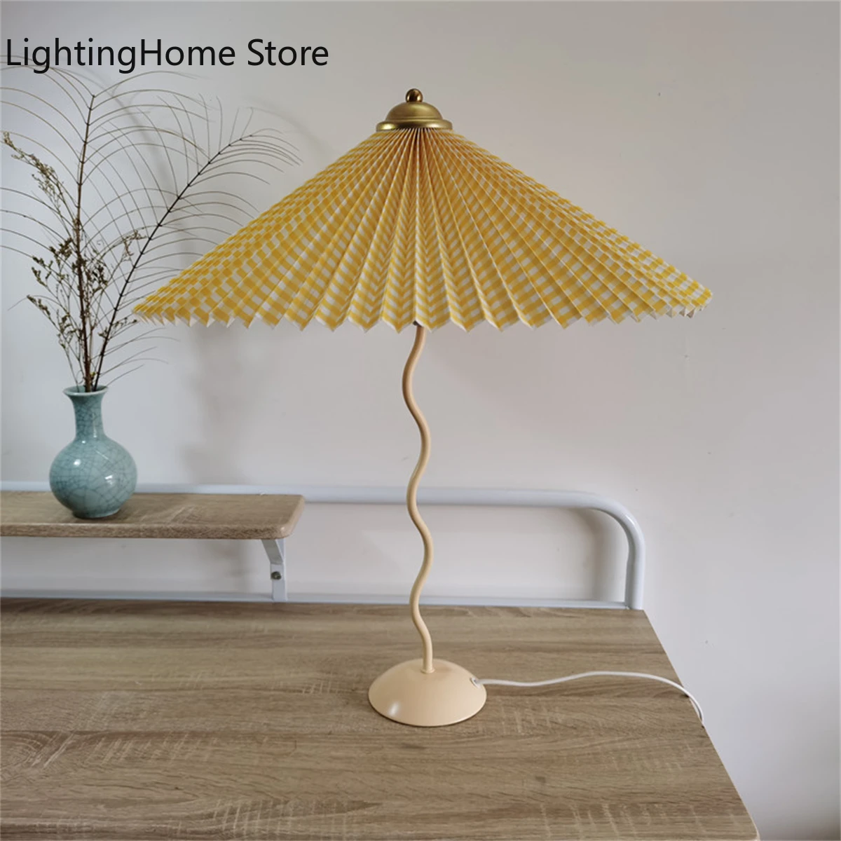 Table Lamp ins Retro Pleated U - Desk Setup Vintage ulasan dan harga